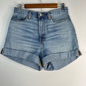 BDG Urban Outfitters Light Wash Denim High Rise Mom Shorts Waist 28 Rolled Hem